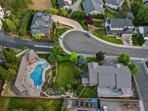 305 Woodville Way Rogue River OR 97537