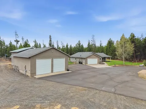 15965 Parkway Drive La Pine OR 97739