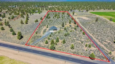 8475 NW Eagle Drive Redmond OR 97756