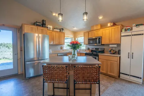 8475 NW Eagle Drive Redmond OR 97756