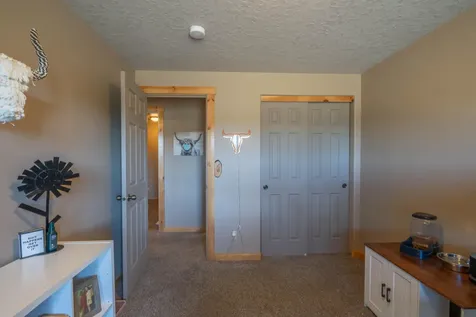 8475 NW Eagle Drive Redmond OR 97756