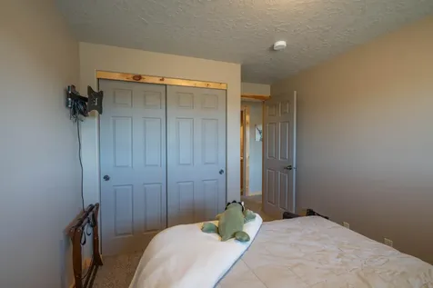 8475 NW Eagle Drive Redmond OR 97756