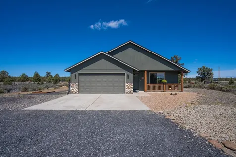 8475 NW Eagle Drive Redmond OR 97756