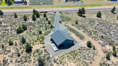 8475 NW Eagle Drive Redmond OR 97756