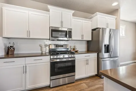 2513 NW Upas Way Redmond OR 97756