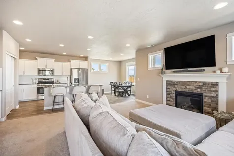 2513 NW Upas Way Redmond OR 97756