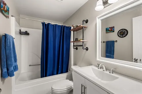 1935 Walnut Grove Lane Central Point OR 97502
