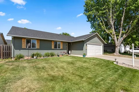 1935 Walnut Grove Lane Central Point OR 97502