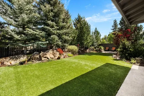 60886 SW Headwaters Loop Bend OR 97702