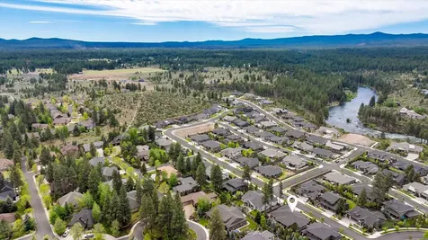 60886 SW Headwaters Loop Bend OR 97702