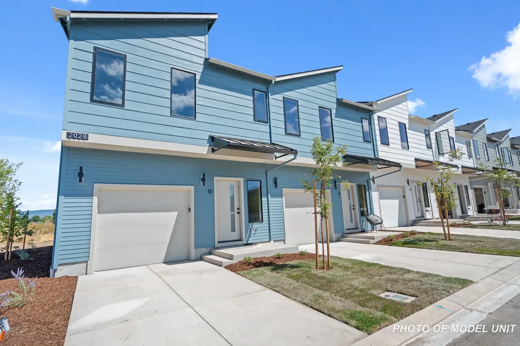 2032 Sunset Drive Medford OR 97501