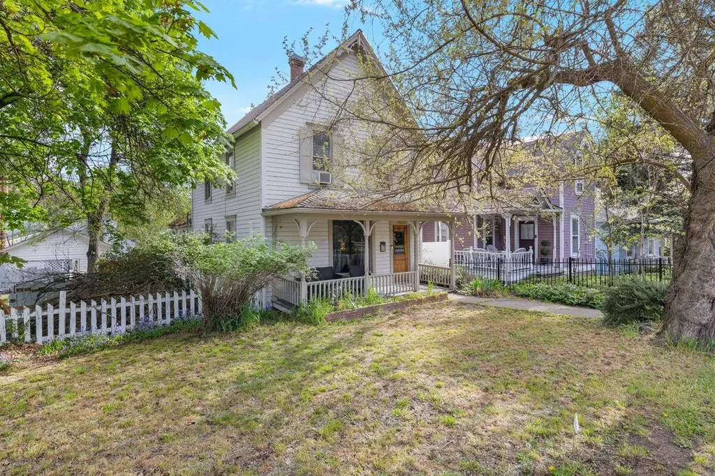 631 Siskiyou Boulevard Ashland OR 97520