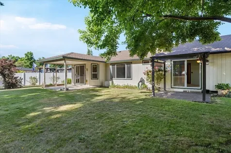154 Silverwood Court Central Point OR 97502