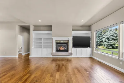 2462 Osprey Drive Redmond OR 97756