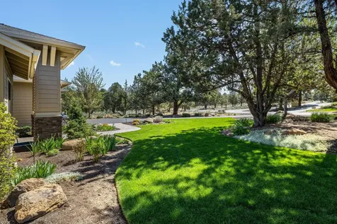 2462 Osprey Drive Redmond OR 97756