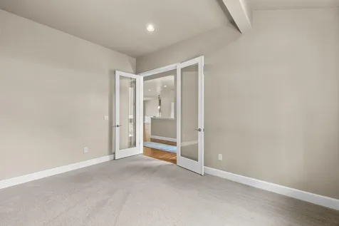 2462 Osprey Drive Redmond OR 97756