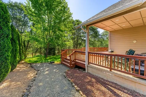 847 Three Pines Road Grants Pass OR 97526