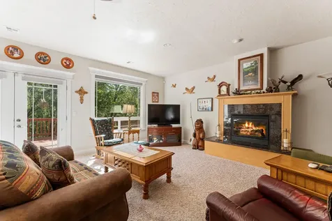 847 Three Pines Road Grants Pass OR 97526
