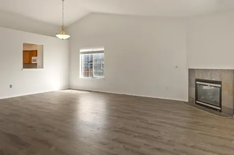 585 NE Redwood Avenue Redmond OR 97756