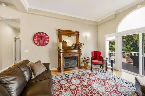 8993 John Day Drive Gold Hill OR 97525