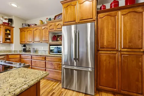 8993 John Day Drive Gold Hill OR 97525