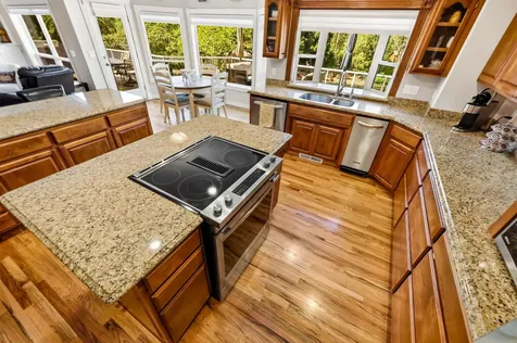 8993 John Day Drive Gold Hill OR 97525