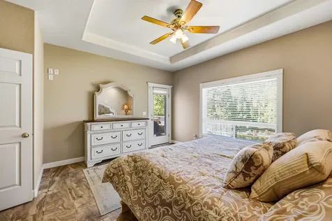 8993 John Day Drive Gold Hill OR 97525