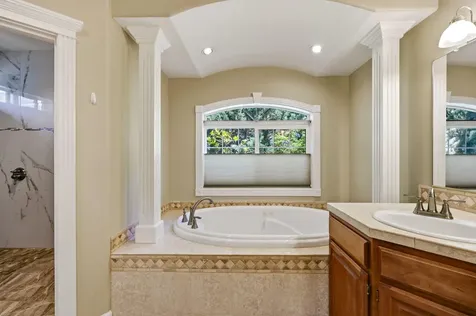 8993 John Day Drive Gold Hill OR 97525