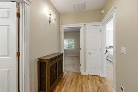 8993 John Day Drive Gold Hill OR 97525