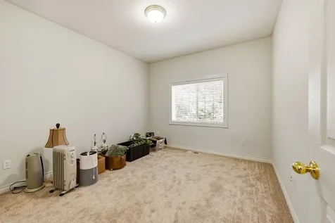 8993 John Day Drive Gold Hill OR 97525