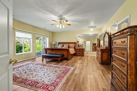 8993 John Day Drive Gold Hill OR 97525