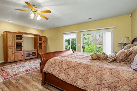 8993 John Day Drive Gold Hill OR 97525