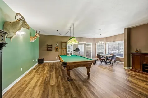 8993 John Day Drive Gold Hill OR 97525