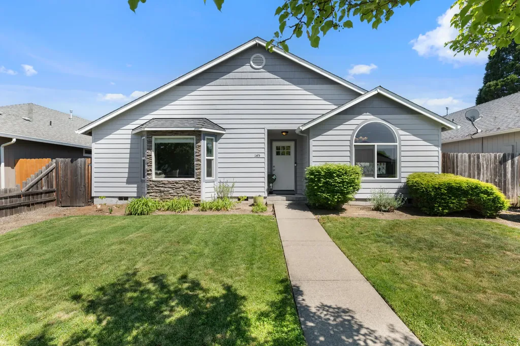 145 SW Vicki Lane Grants Pass OR 97526