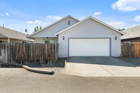 145 SW Vicki Lane Grants Pass OR 97526