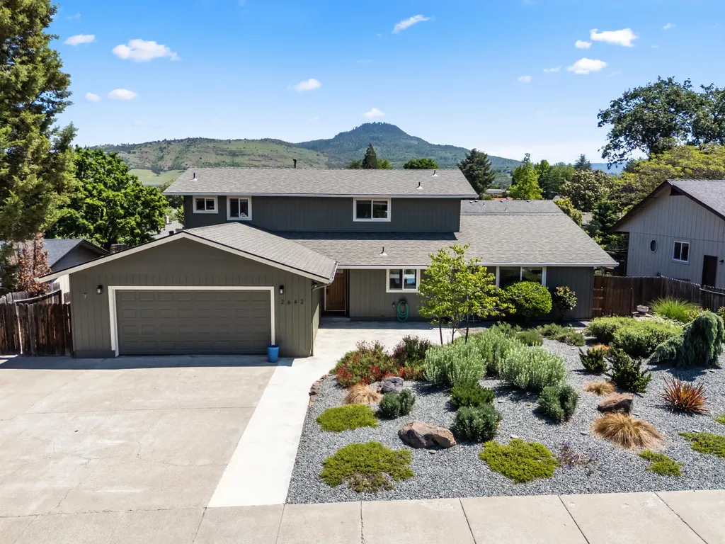 2642 Hawaiian Avenue Medford OR 97504