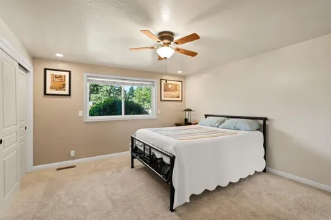 2642 Hawaiian Avenue Medford OR 97504