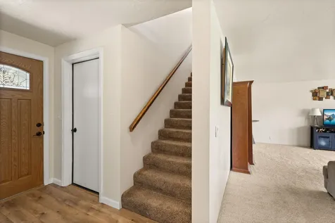 2642 Hawaiian Avenue Medford OR 97504