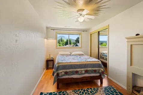 2642 Hawaiian Avenue Medford OR 97504