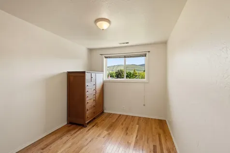 2642 Hawaiian Avenue Medford OR 97504