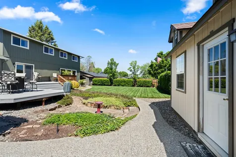 2642 Hawaiian Avenue Medford OR 97504