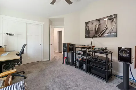 516 SE Gleneden Place Bend OR 97702