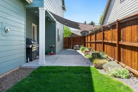 516 SE Gleneden Place Bend OR 97702