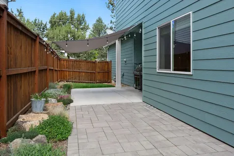 516 SE Gleneden Place Bend OR 97702