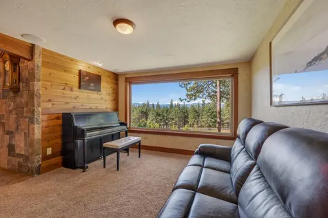 69470 Deer Ridge Road Sisters OR 97759