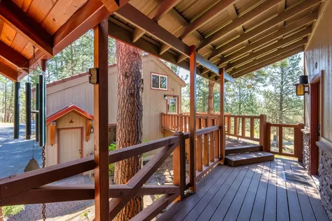 69470 Deer Ridge Road Sisters OR 97759
