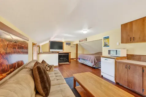 69470 Deer Ridge Road Sisters OR 97759