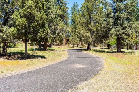 69470 Deer Ridge Road Sisters OR 97759