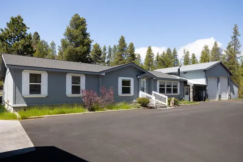 15575 Pinedale Court La Pine OR 97739