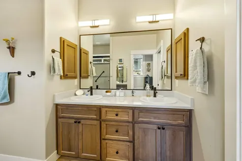 3847 Wyoming Lane Medford OR 97504